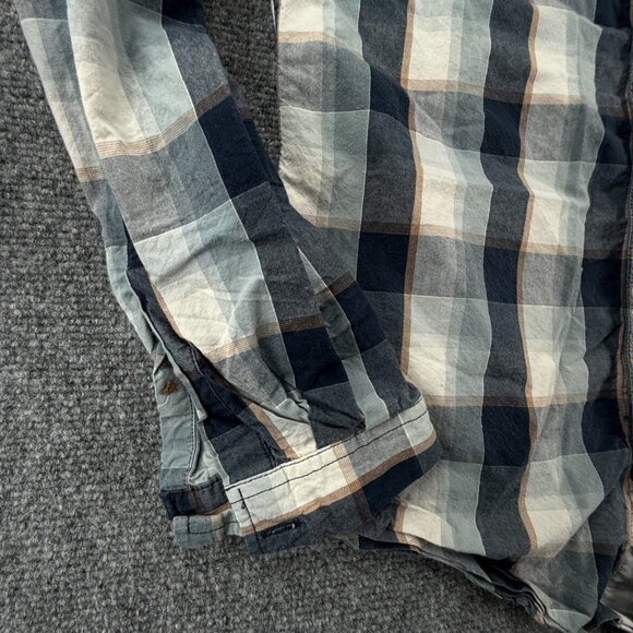 Carhartt Men Long Sleeve Blue Beige Plaid Button Up Shirt Small Slim Fit Adult - Picture 11 of 13